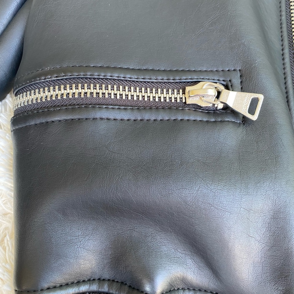 Express Leather Jacket - image 7